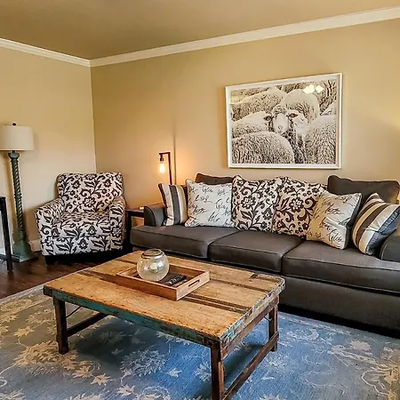Little River Loft & Riverfront Gem Townsend Room photo
