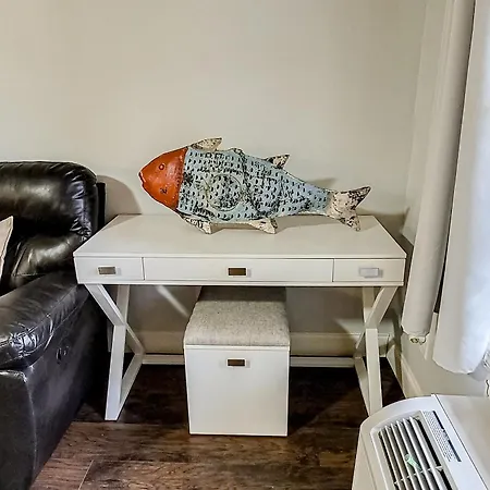 Little River Loft & Riverfront Gem Townsend Room photo