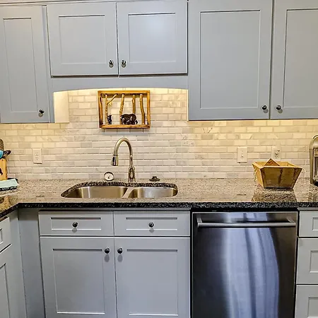 Little River Loft & Riverfront Gem Townsend Room photo