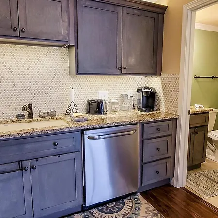 Little River Loft & Riverfront Gem Townsend Room photo