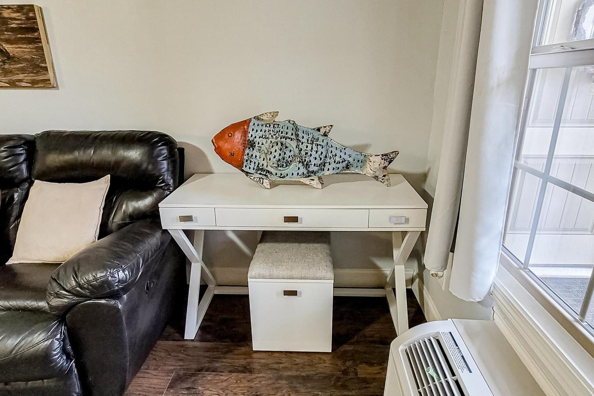 Little River Loft & Riverfront Gem
