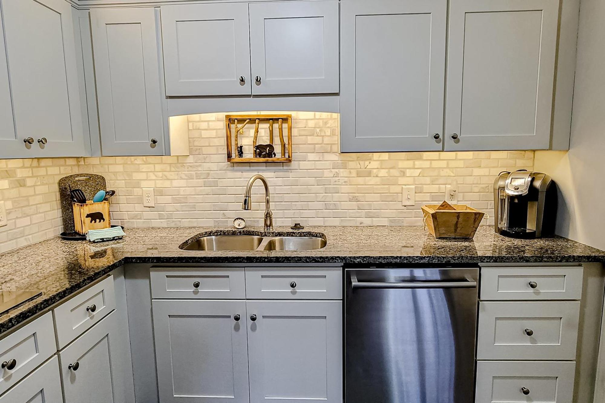 Little River Loft & Riverfront Gem Townsend