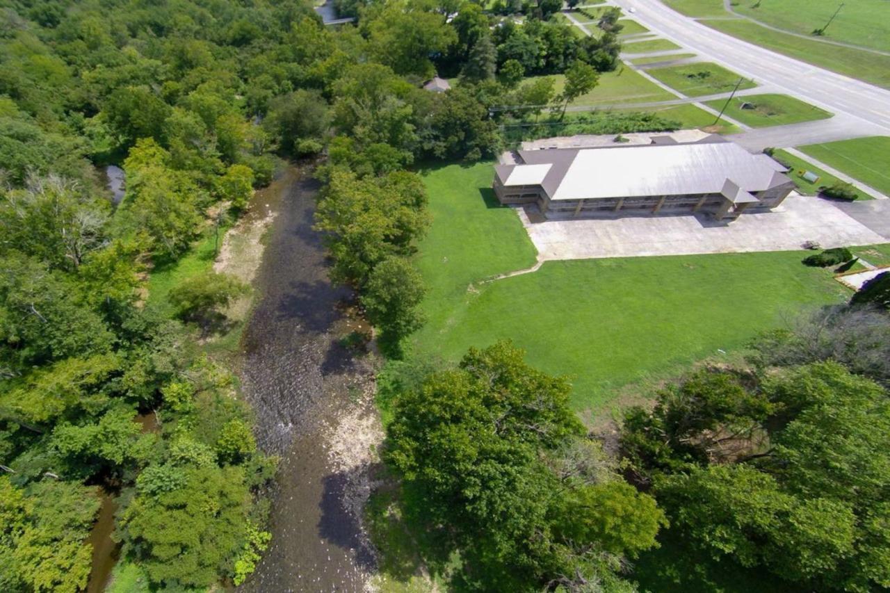 Little River Loft & Riverfront Gem * Townsend