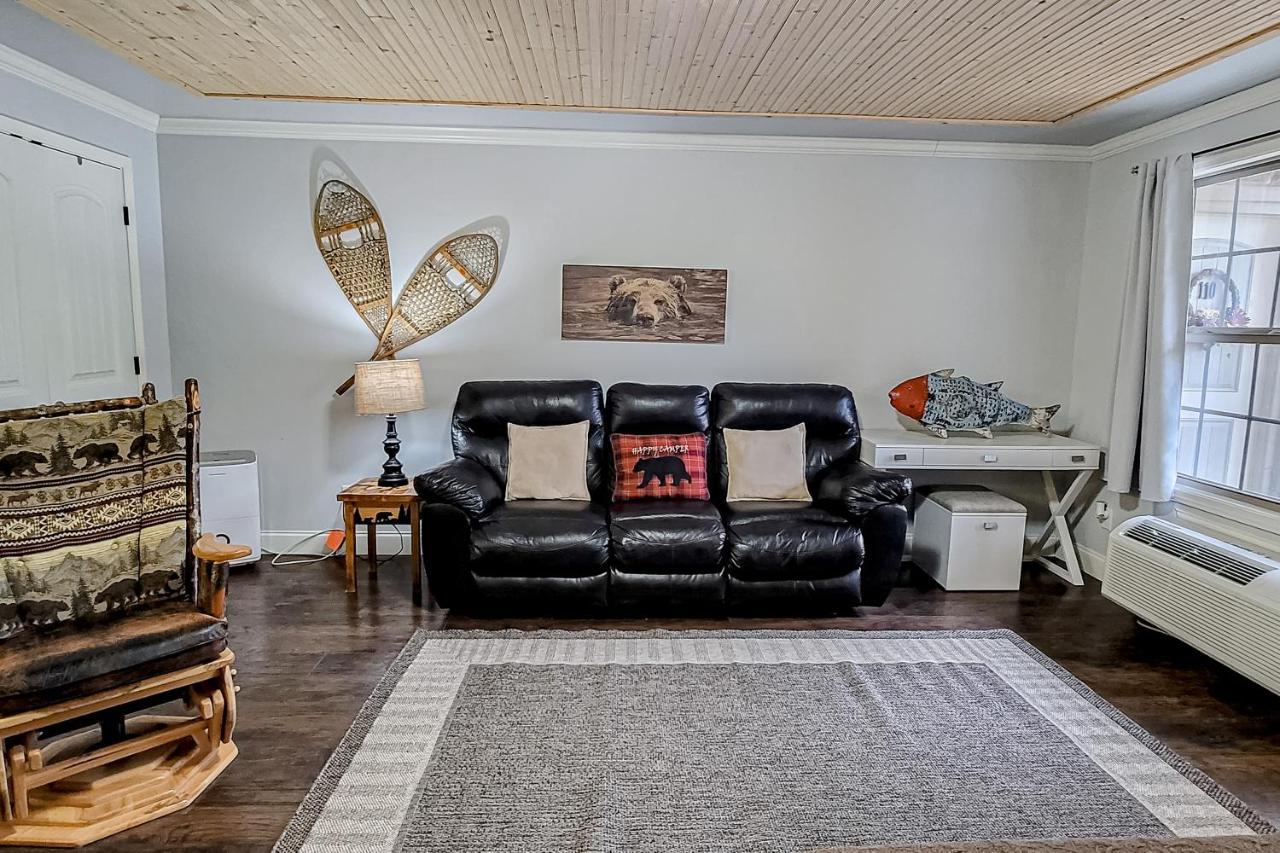 Little River Loft & Riverfront Gem *