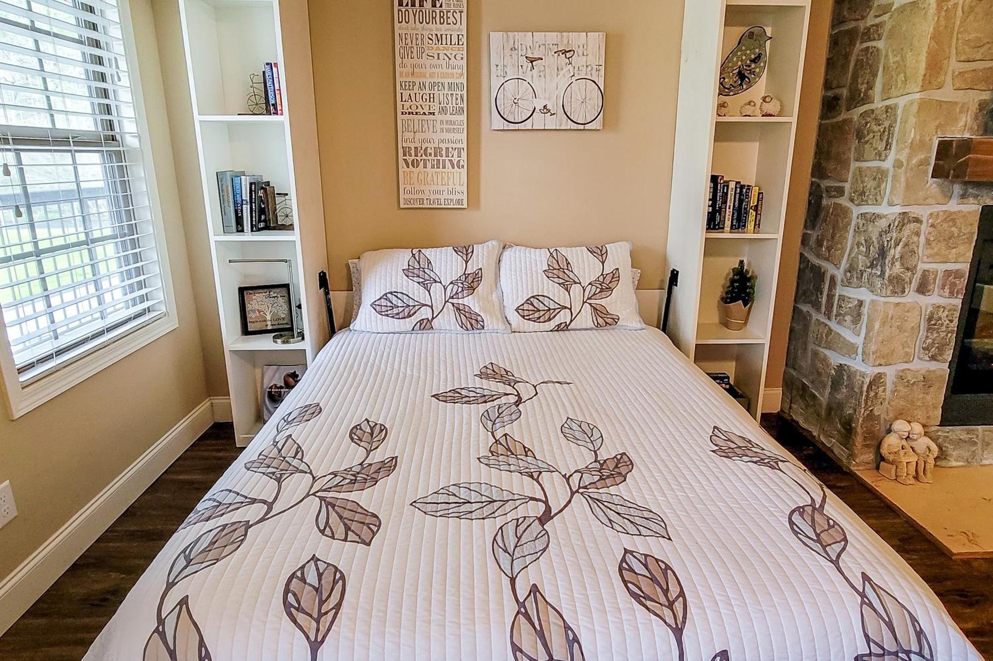 Apartamento Little River Loft & Riverfront Gem